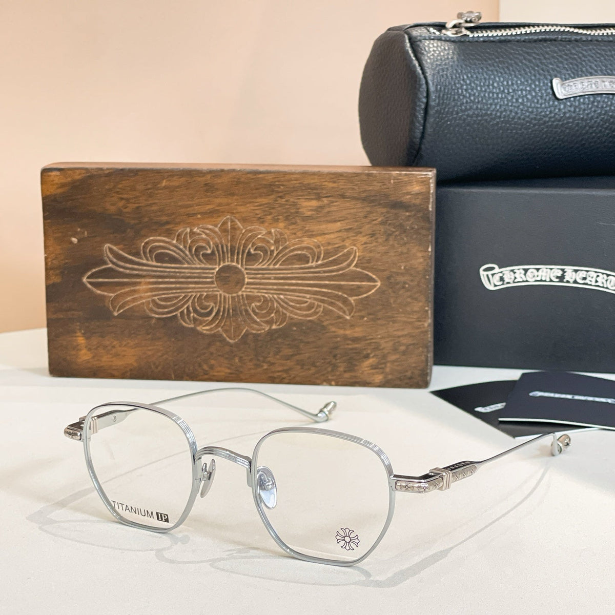 2026 New transparent metal sunglasses