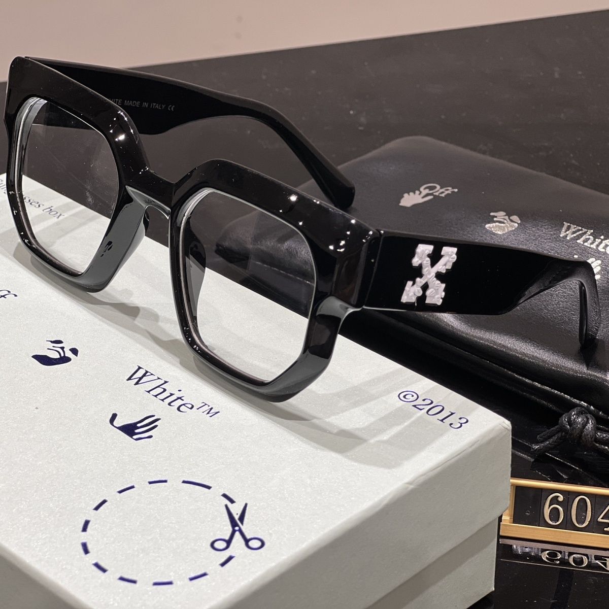 2026 Square Frame Trendy Fashion Sunglasses