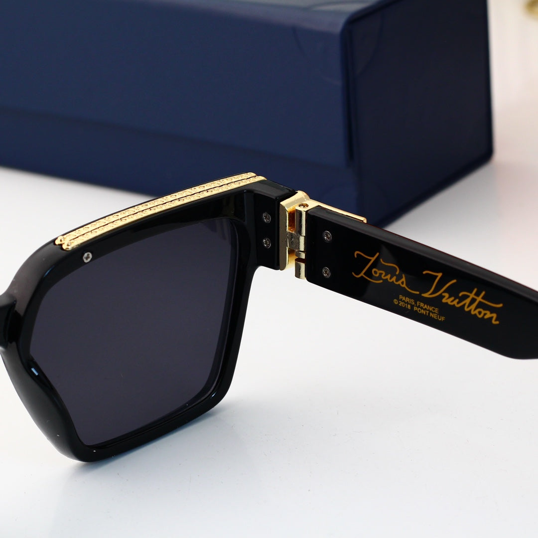 2026 Classic Fashion Square Sunglasses