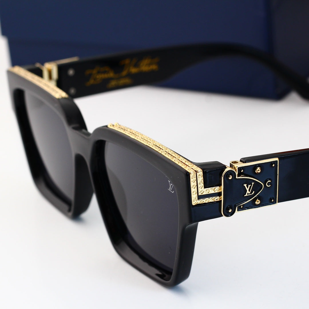 2026 Classic Fashion Square Sunglasses