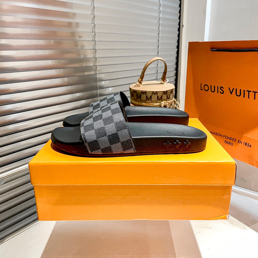 Couples Monogram& Checkerboard Slippers