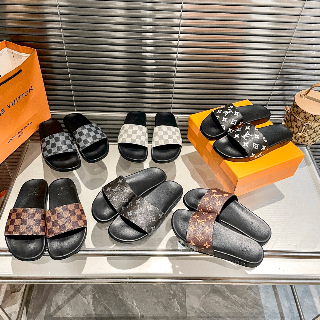 Couples Monogram& Checkerboard Slippers