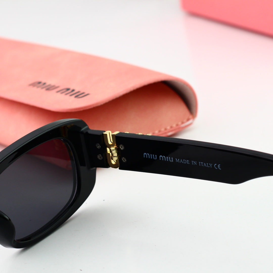 2026 Rectangular Metal Fashion Women's Sunglasses
