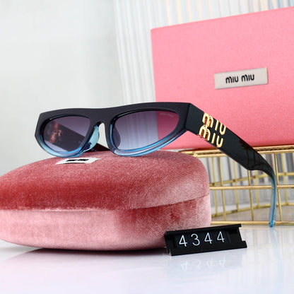 2026 Rectangular Gold-tone Logo Emblems Fashion Sunglasses