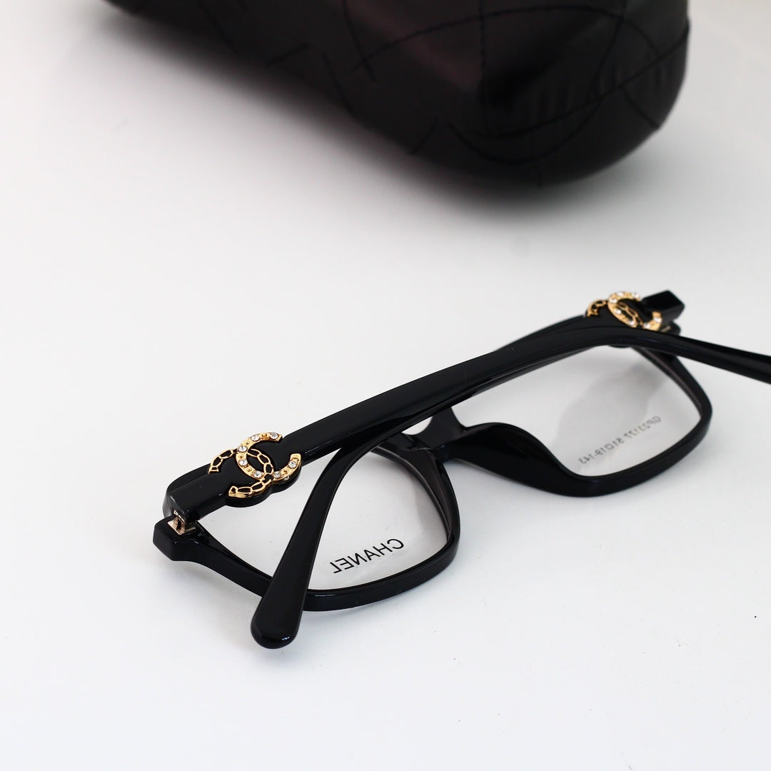 2026 Square Diamond Logo Glasses