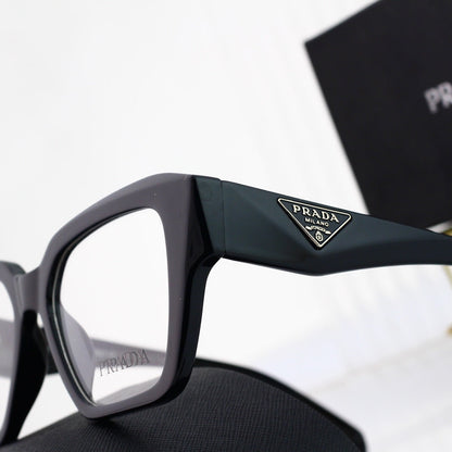 2026 Retro Classic Triangle Logo Glasses