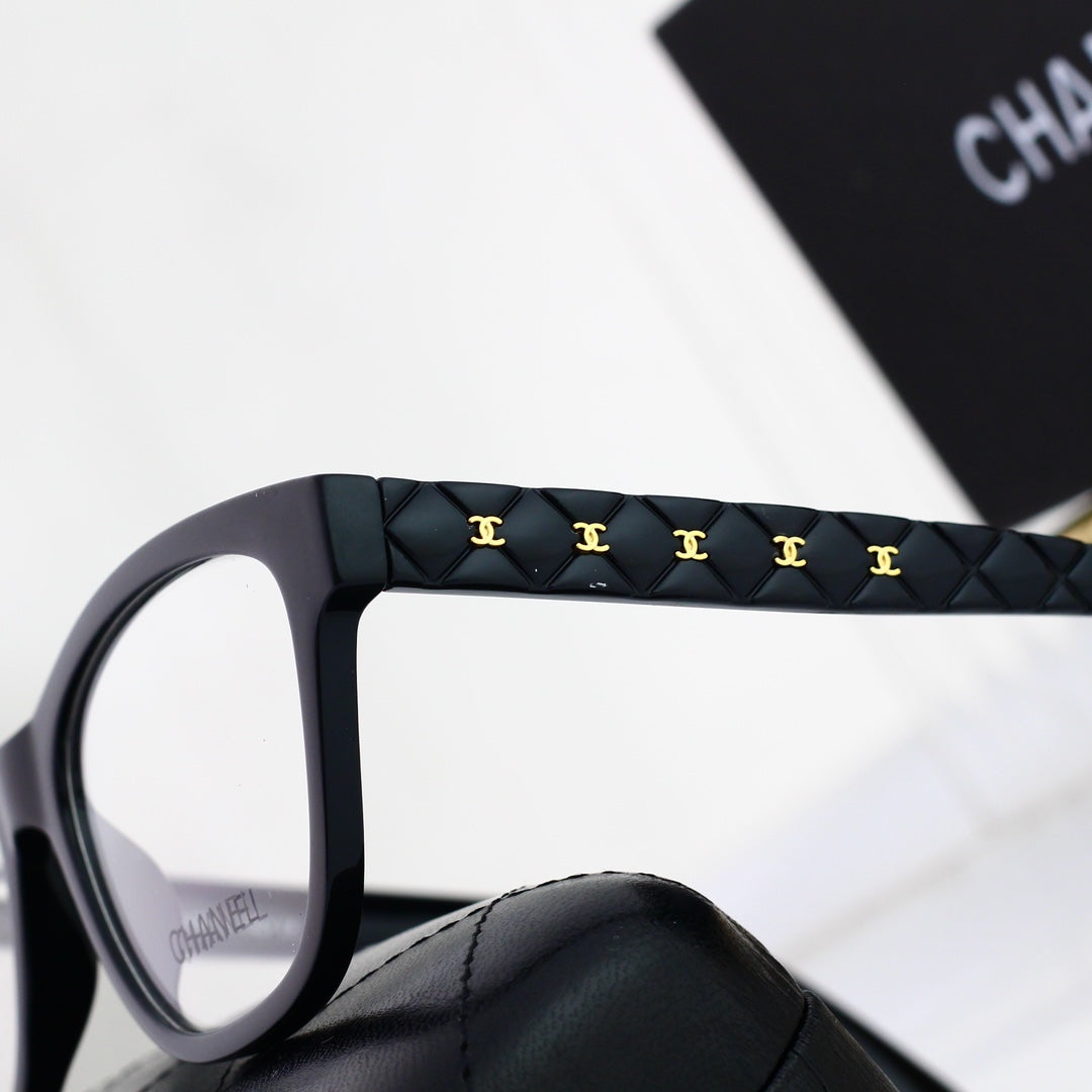 2026 Stylish Metal Frame Glasses