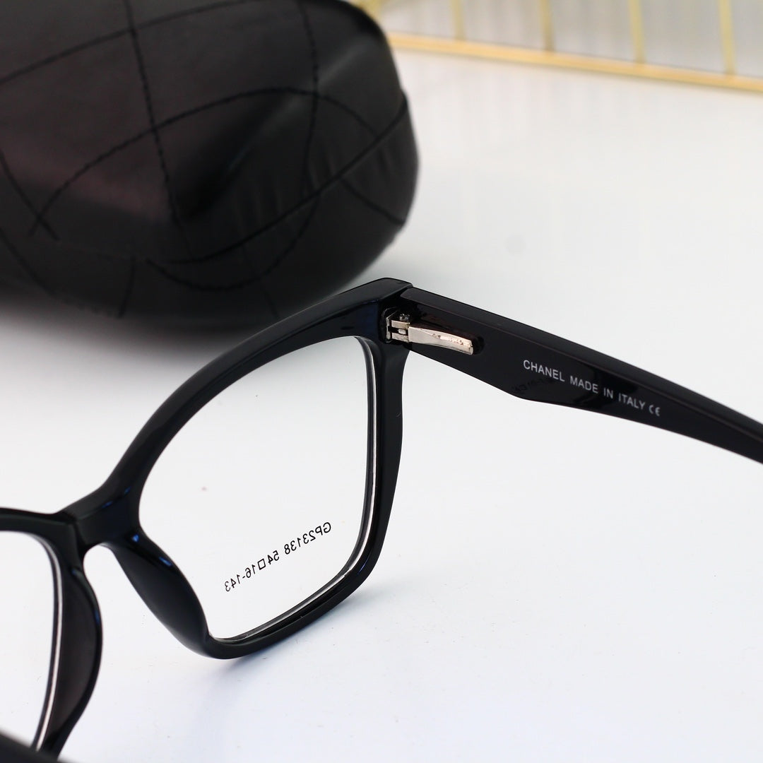 2026 Fashionable Color Matching Glasses