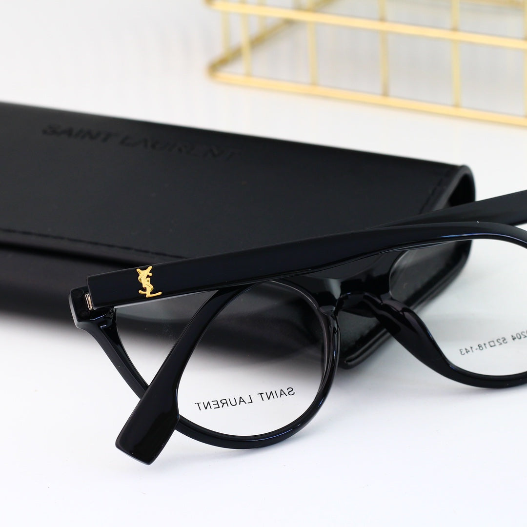 2026 New Fashion Classic Logo Glasses