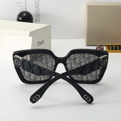 2026 Vintage Embossed Square Women's Sunglasses