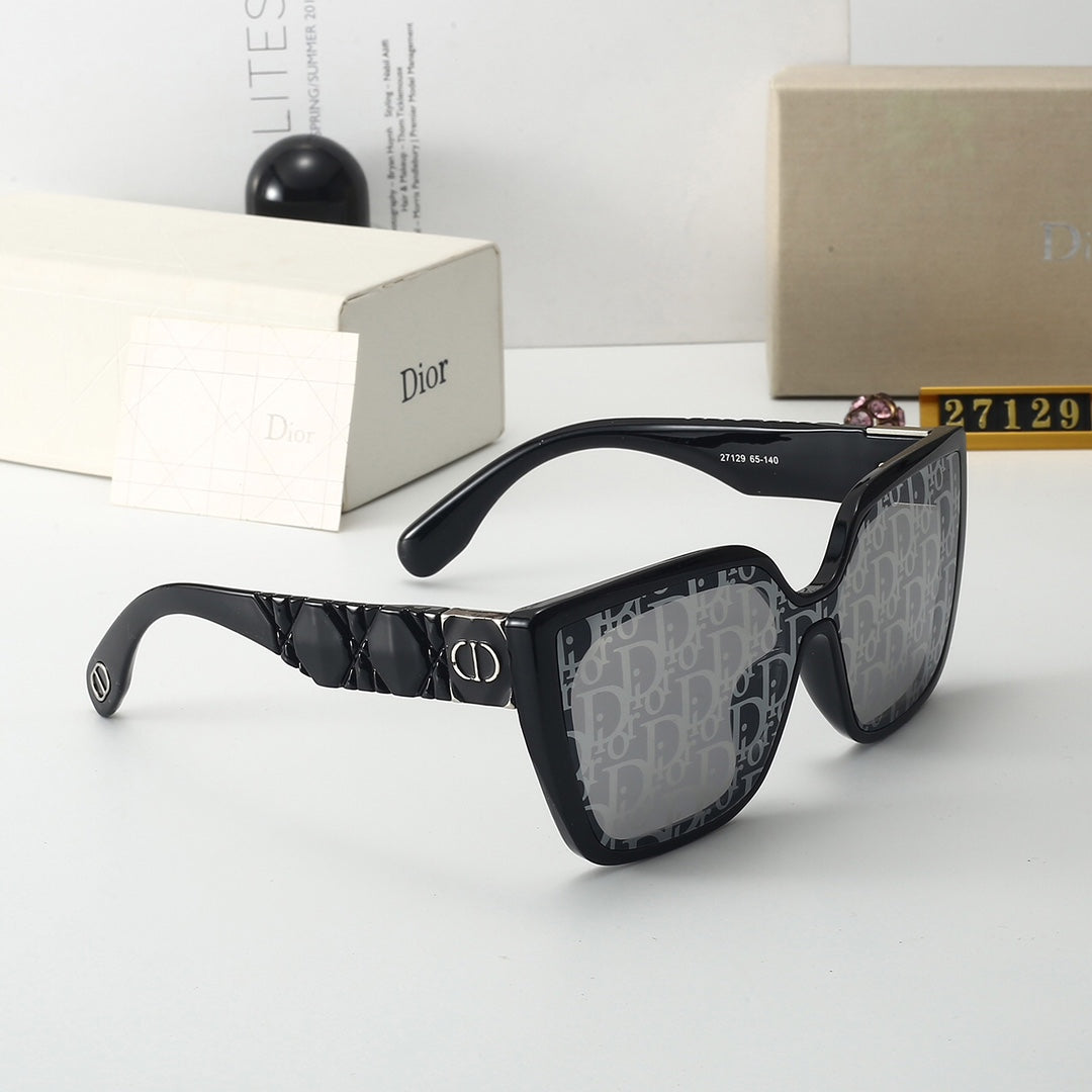 2026 Vintage Embossed Square Women's Sunglasses