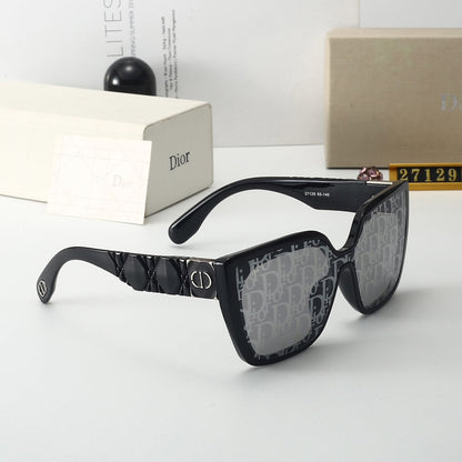 2026 Vintage Embossed Square Women's Sunglasses