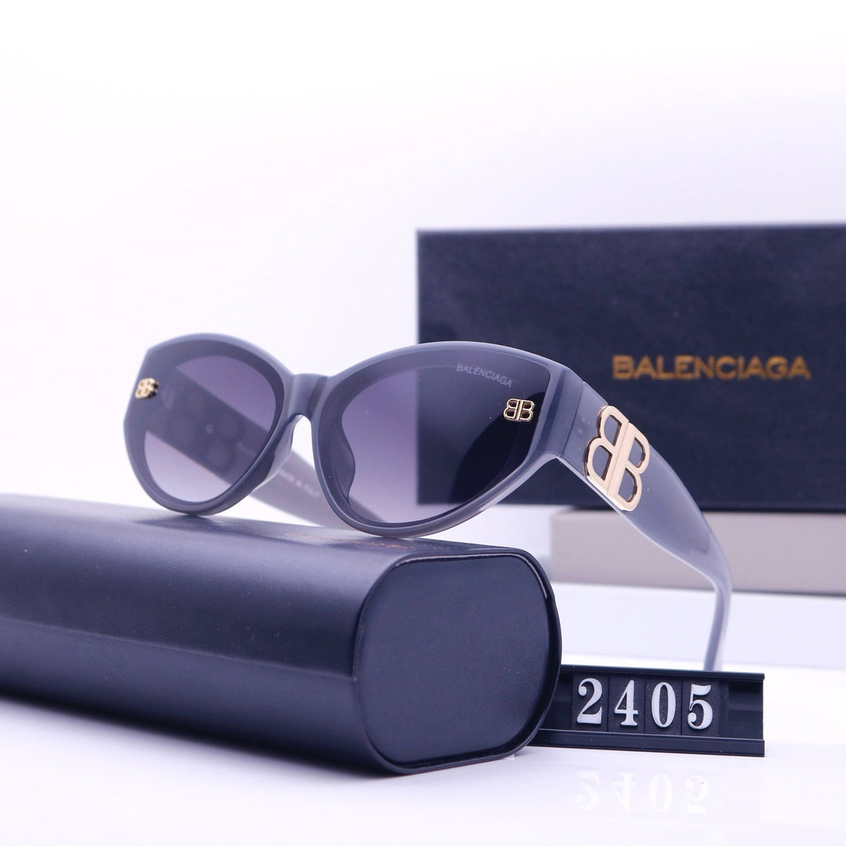 2026 Cat Eye Classic Metal B Sunglasses