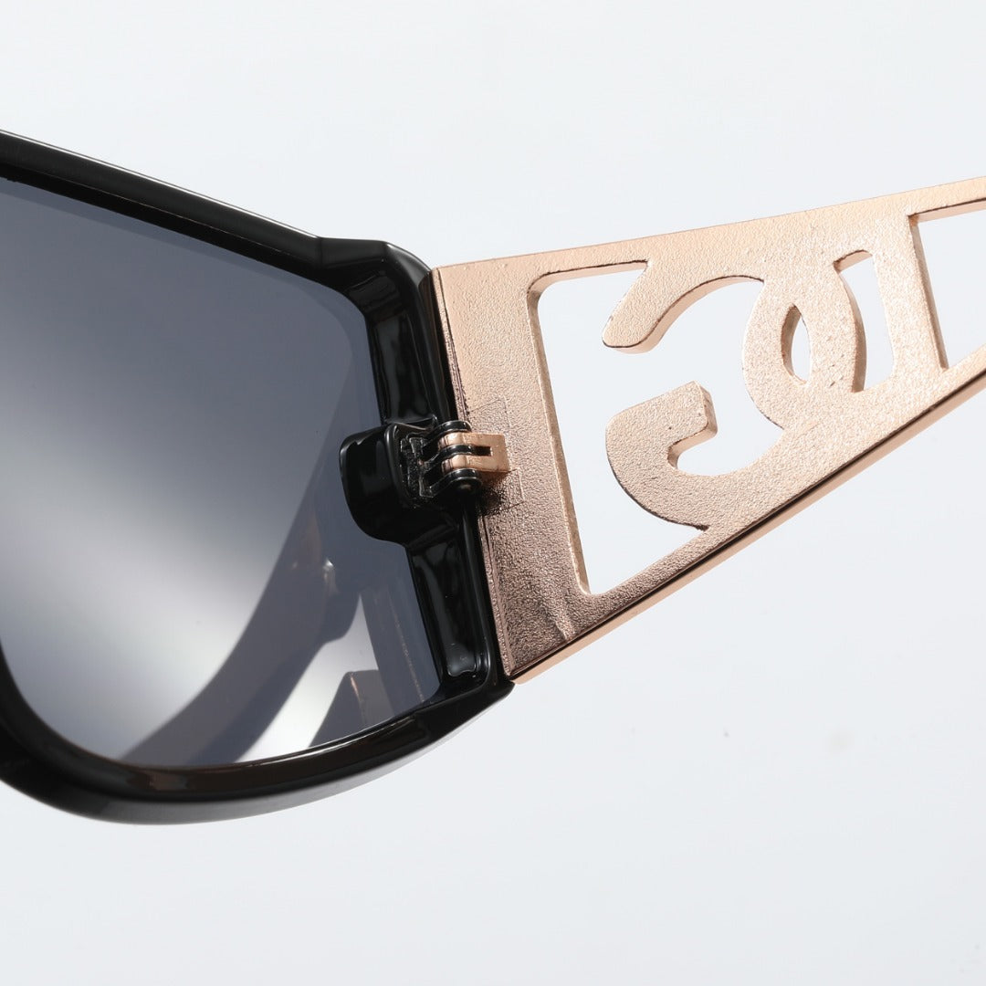 2026 Oversized Fashionable Metal Frame Sunglasses