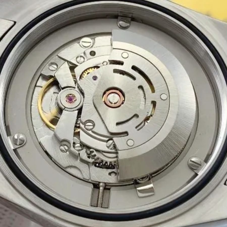 [Super Clone] Regency Dual Time 42 mm Timeless Fluted Bezel Champagne colour Dial 336933 9094